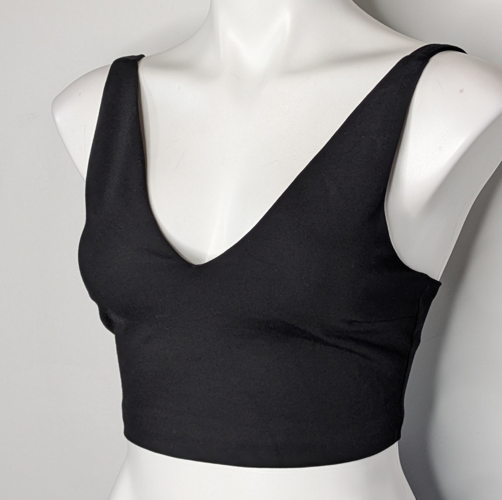 UO Silence + Noise Black V Neck Zip Up Back Crop Tank Top XS